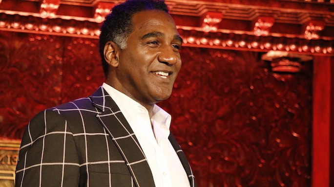 Norm Lewis Returns to 54 Below With Christmas Party